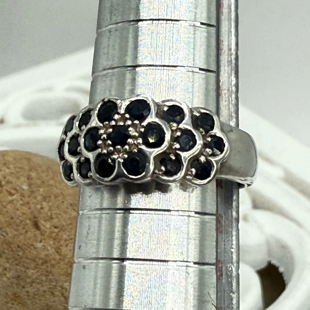 Sterling Silver Black Spinel Floral Band Ring Size 6 EUC